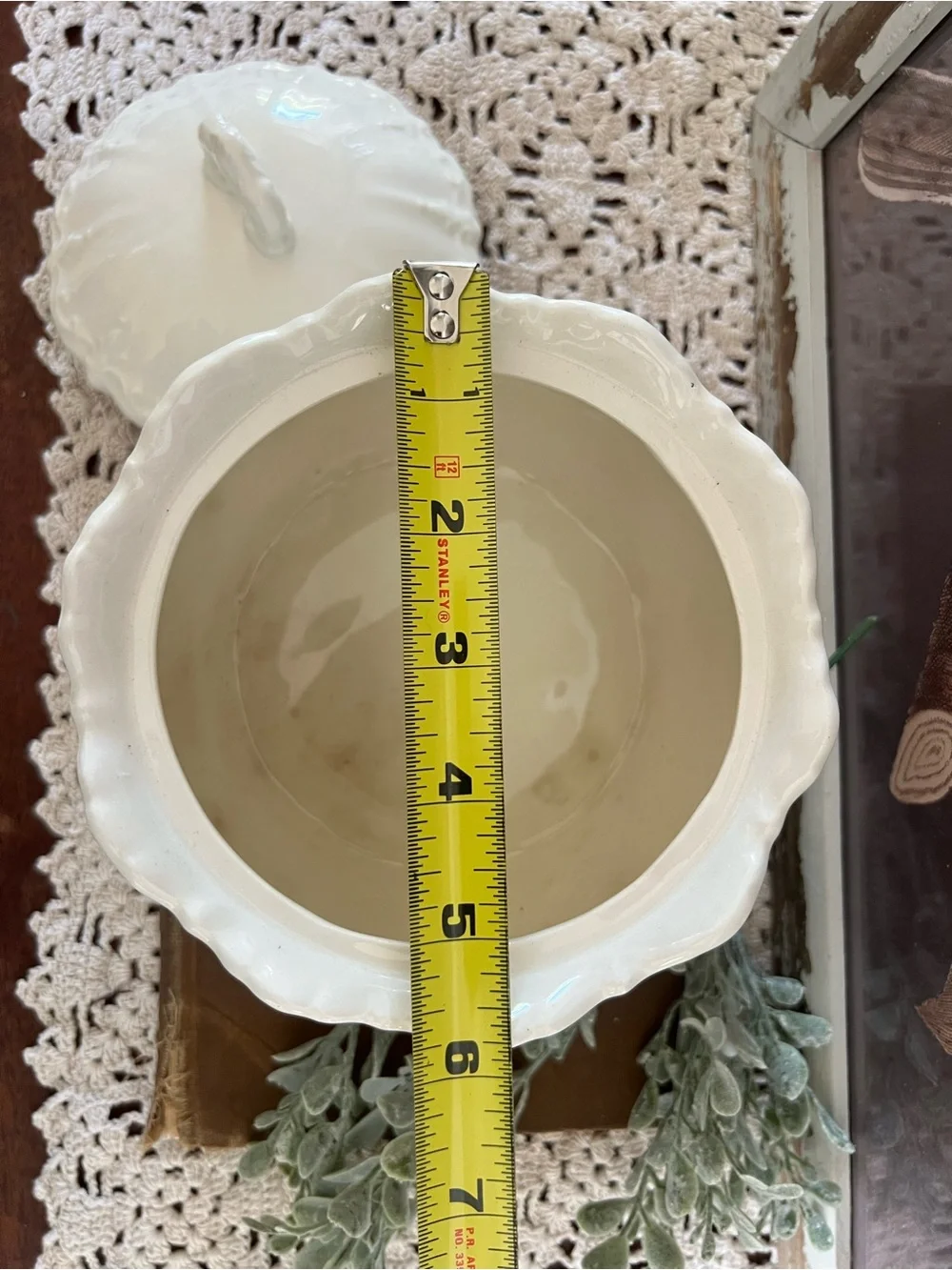 Vintage Creamy Neutral Ceramic Lidded Bowl